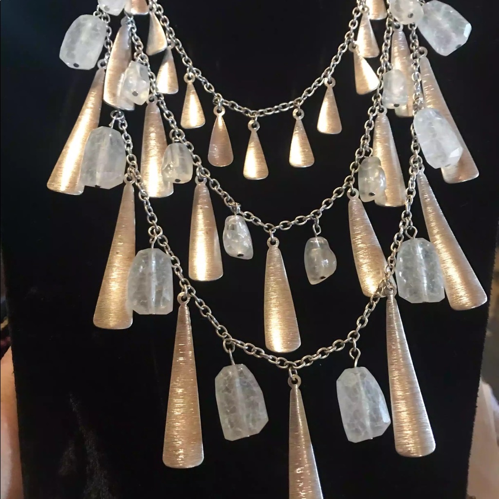 Premier Designs Beach Glass Necklace 20$